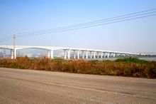 Pont del Lotus