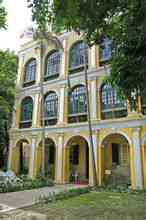 Ho Tung Biblioteca