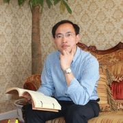 Tsang Chi: Professor de la Universitat de Nanjing de la Xina Medicina Facultat d'Administració d'Empreses